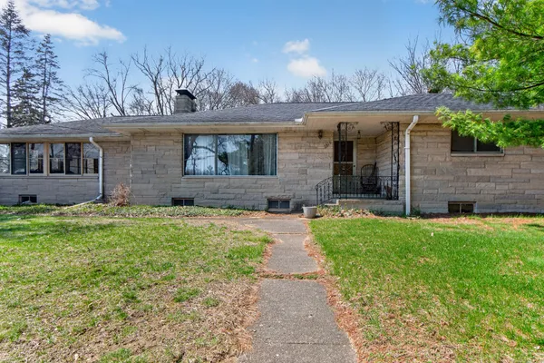 $315,000 | 3928 Stonewall Road, Jackson, MI 49203