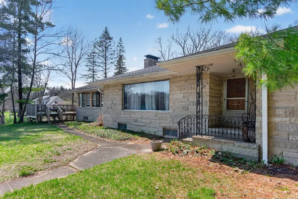 $315,000 | 3928 Stonewall Road, Jackson, MI 49203