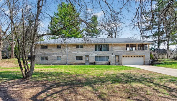$315,000 | 3928 Stonewall Road, Jackson, MI 49203
