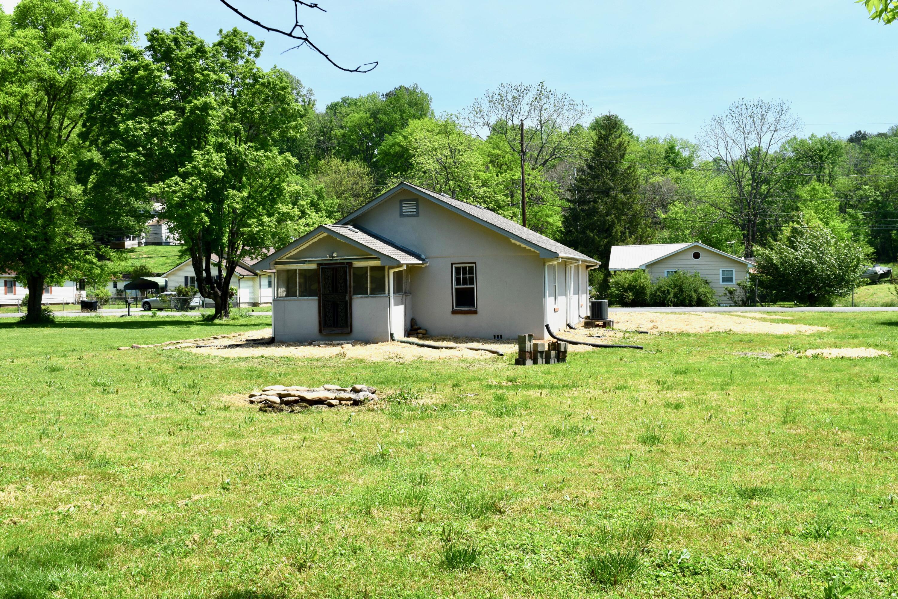 320 Maple Street Soddy Daisy, TN 37379 - Photo 29 of 31 DSC_0908