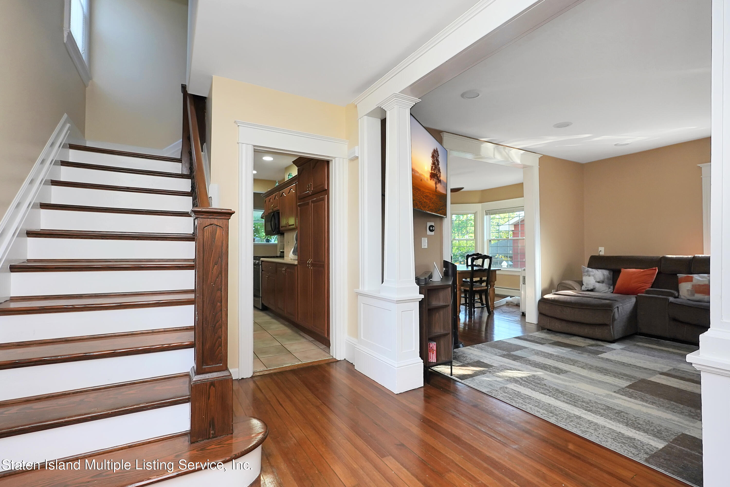 3744 Amboy Road Staten Island, NY 10308 - Photo 5 of 25 Entrance