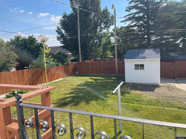 $249,900 | 903 12th Street, Rawlins, WY 82301