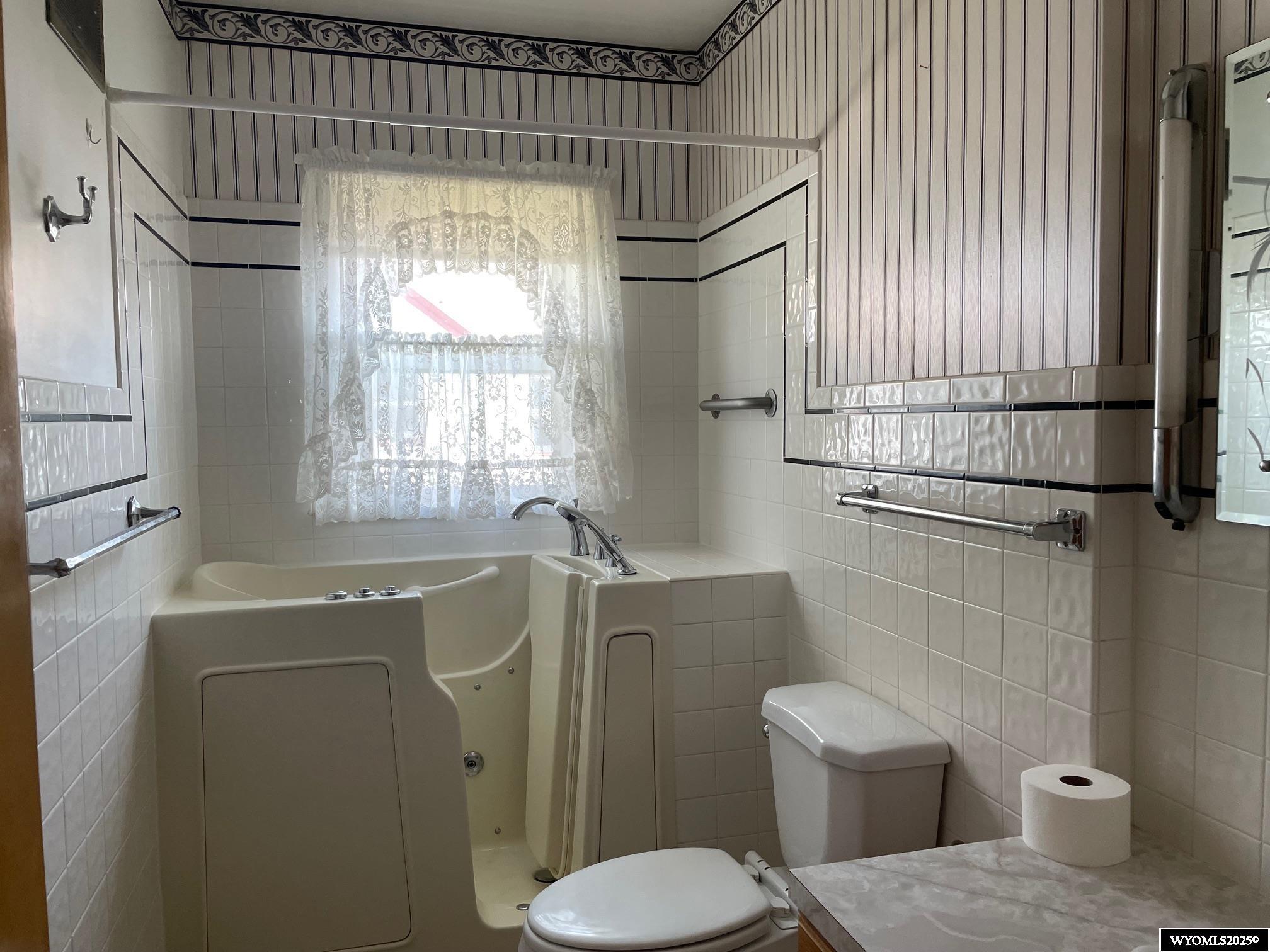 903 12th Street Rawlins, WY 82301 - Photo 7 of 14