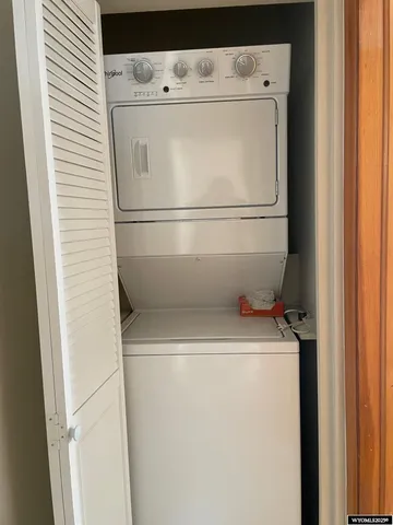 $249,900 | 903 12th Street, Rawlins, WY 82301