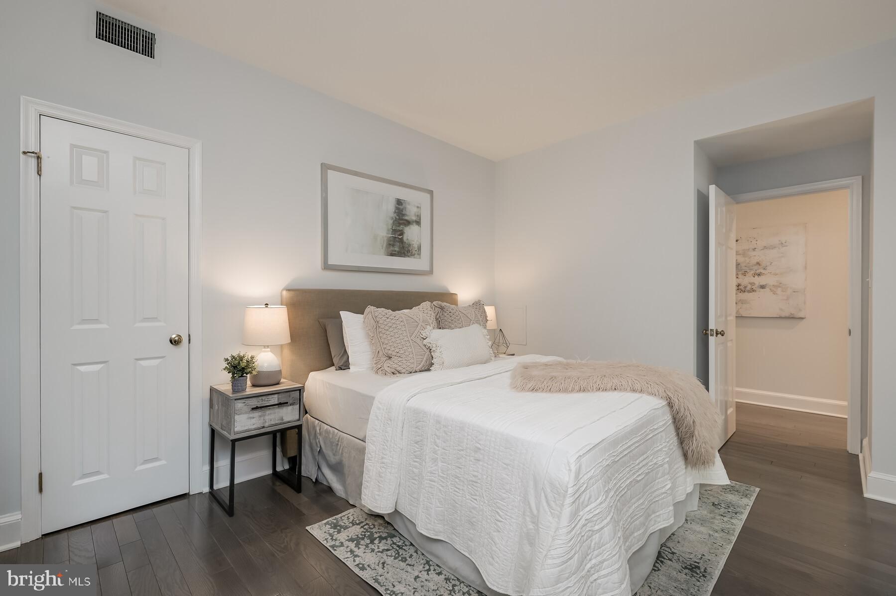 1733 20th Street Northwest, Unit 301 Washington, DC 20009 - Photo 13 of 20