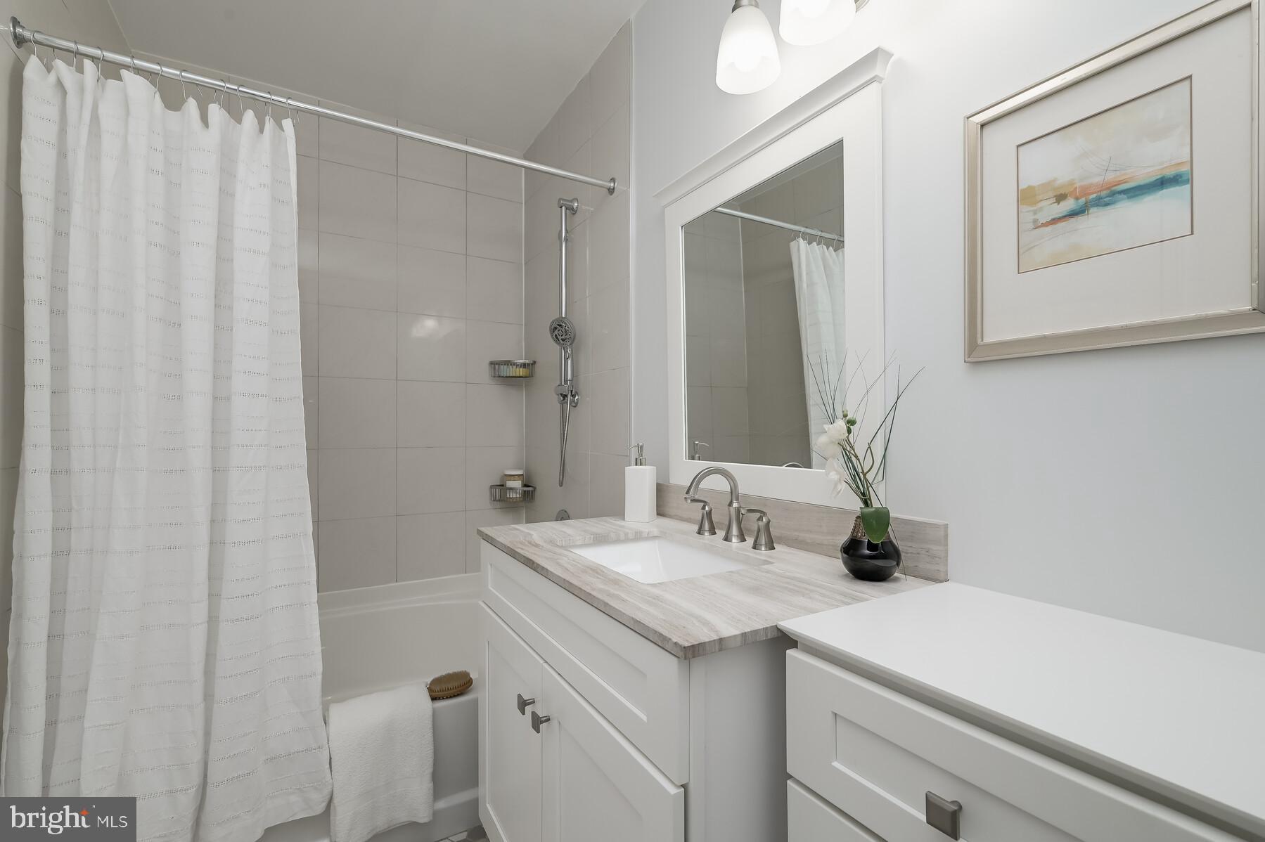 1733 20th Street Northwest, Unit 301 Washington, DC 20009 - Photo 15 of 20