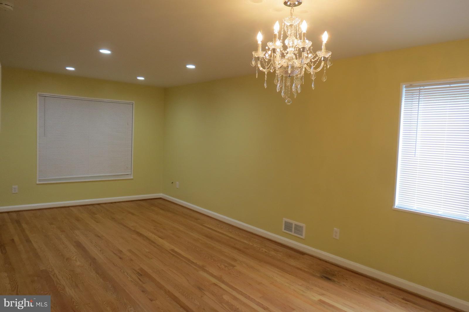745 Decatur Street Northeast Washington, DC 20017 - Photo 9 of 21 Living Room