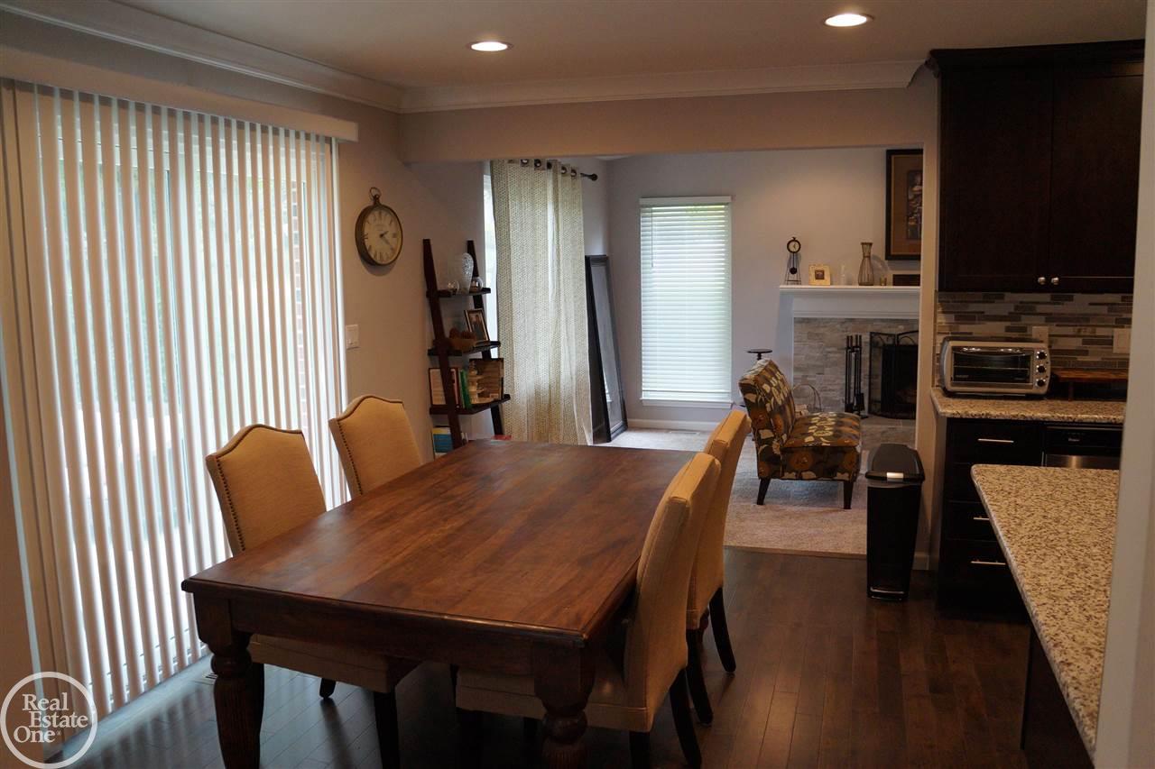 696 Baker Street Rochester Hills, MI 48307 - Photo 6 of 22