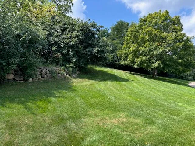 $1,900 | 2776 South Knightsbridge Circle, Ann Arbor, MI 48105