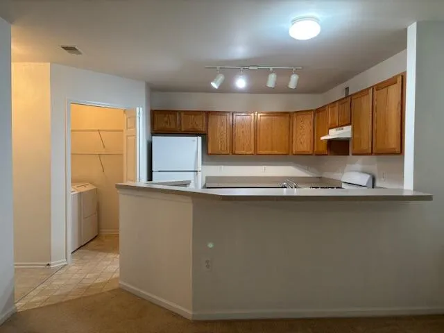 $1,900 | 2776 South Knightsbridge Circle, Ann Arbor, MI 48105