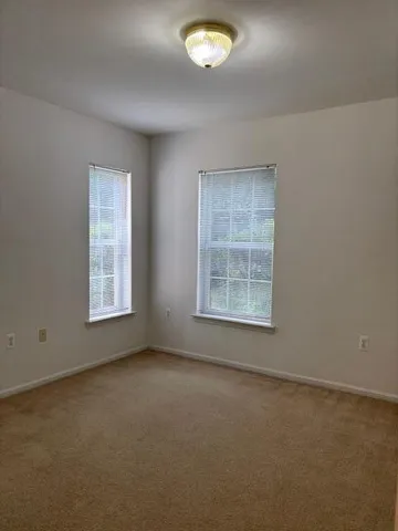 $1,900 | 2776 South Knightsbridge Circle, Ann Arbor, MI 48105