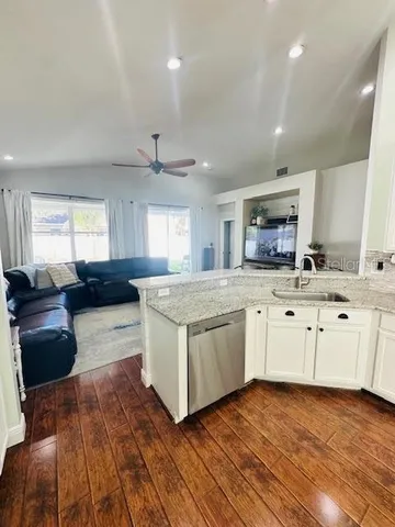 $2,600 | 5225 Villagebrook Drive, Wesley Chapel, FL 33544