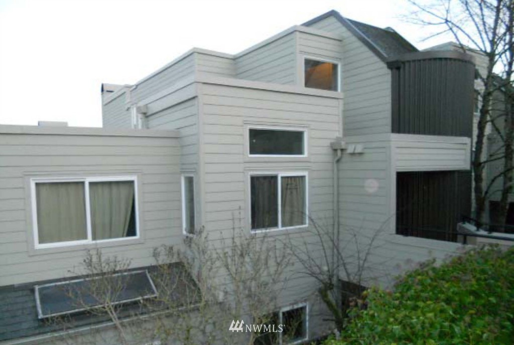 7467 Old Redmond Road, Unit 302 Redmond, WA 98052 - Photo 1 of 1 Gallery Image 1