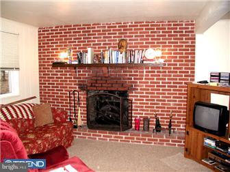 756 Holland Road Holland, PA 18966 - Photo 8 of 10 Family Room