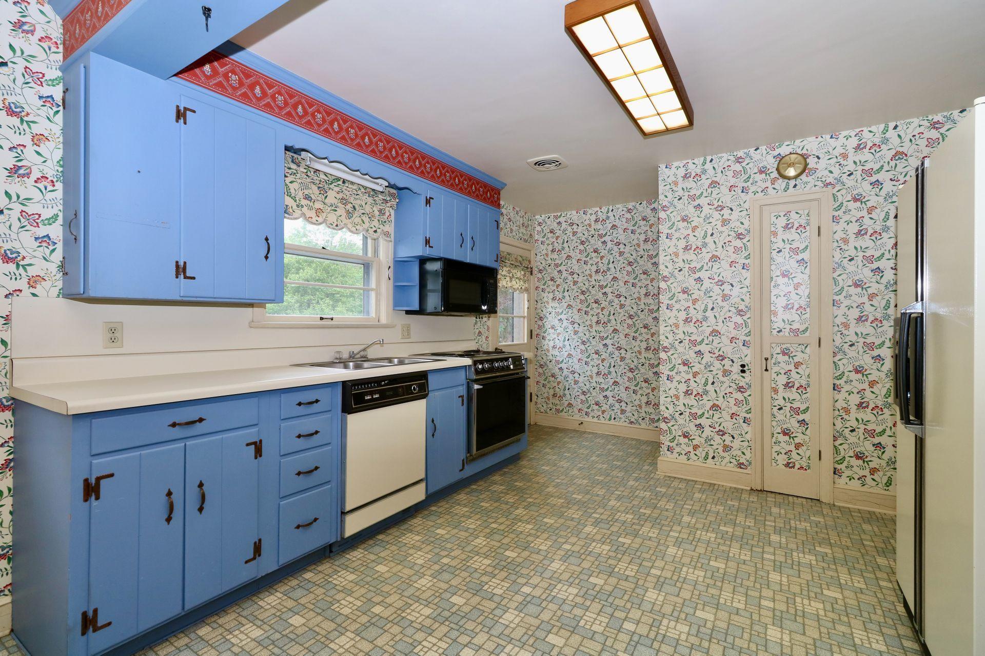 3221 Pitzer Road Roanoke, VA 24014 - Photo 18 of 60 kitchen 4