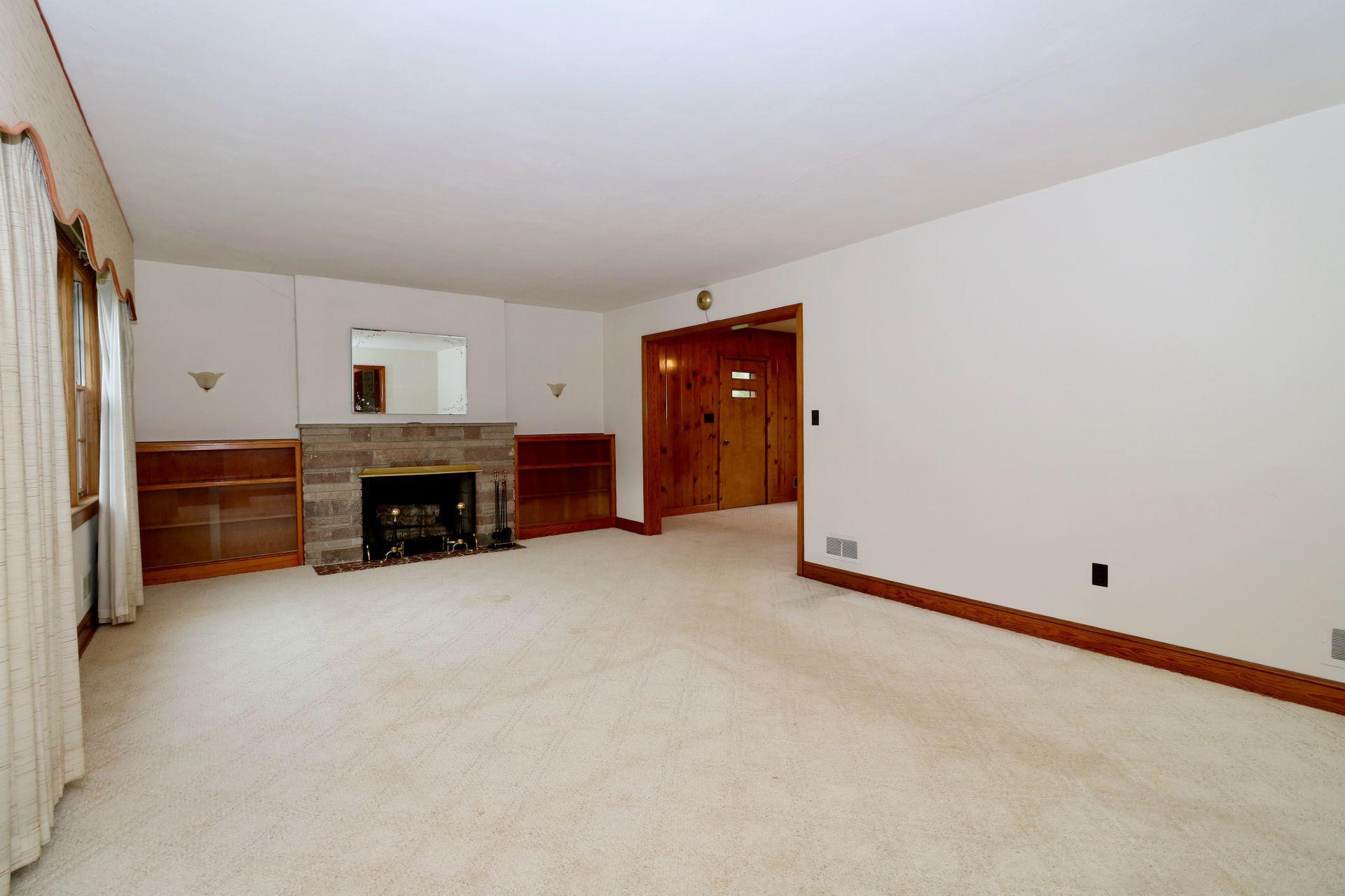 3221 Pitzer Road Roanoke, VA 24014 - Photo 10 of 60 living room 3