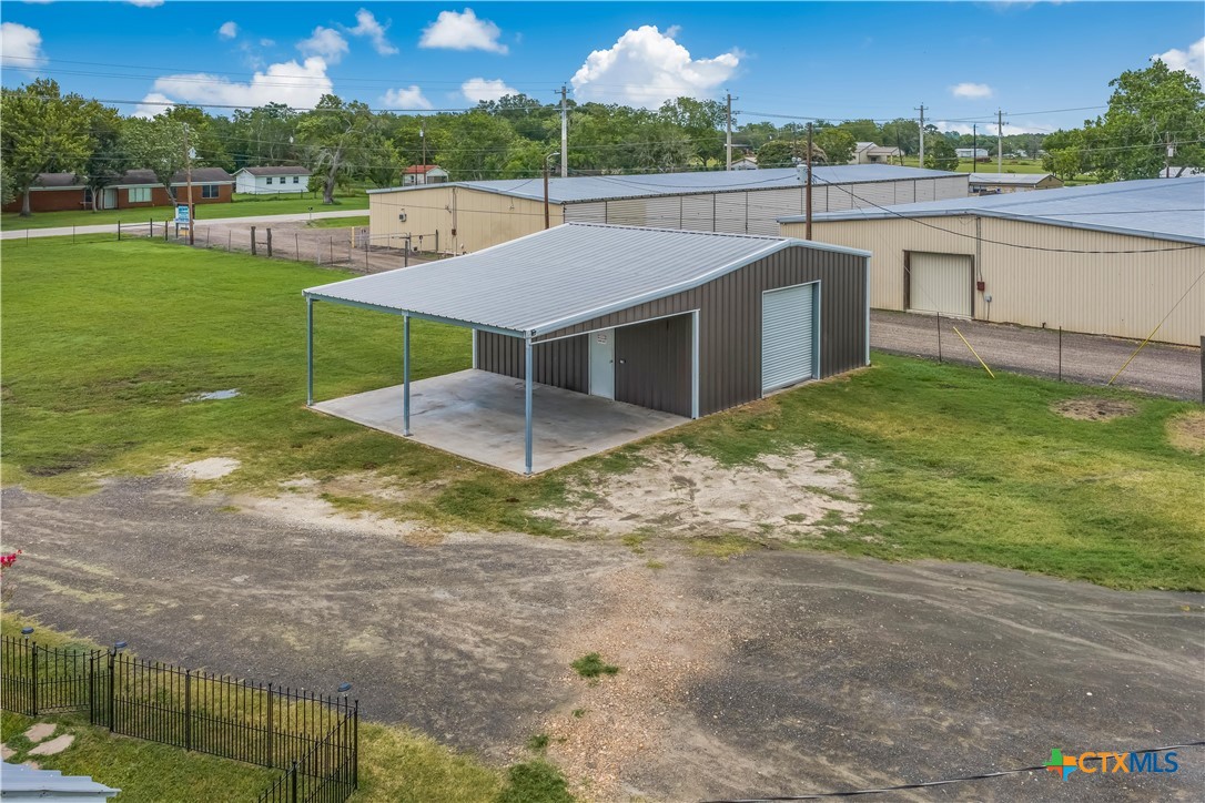1363 Old Goliad Road Victoria, TX 77905 - Photo 23 of 31