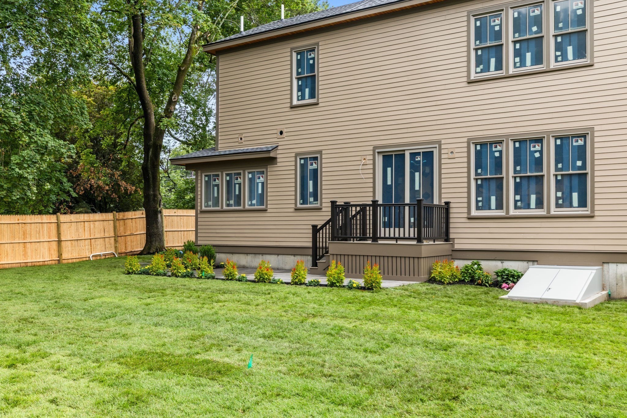 564 Chestnut Street Needham, MA 02492 - Photo 15 of 19 Gallery Image 15