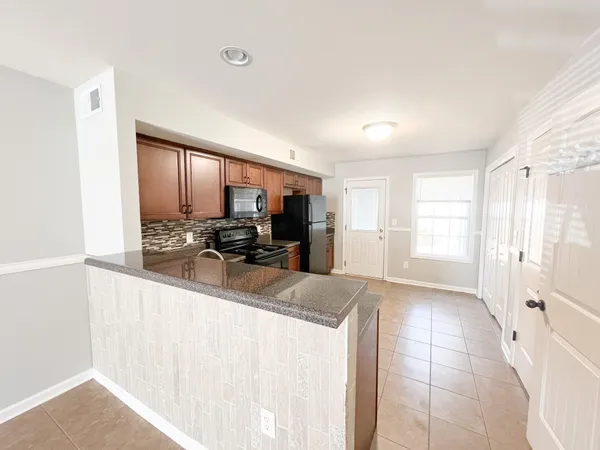 $995 | 2280 McCormick Lane, Unit E, Clarksville, TN 37040