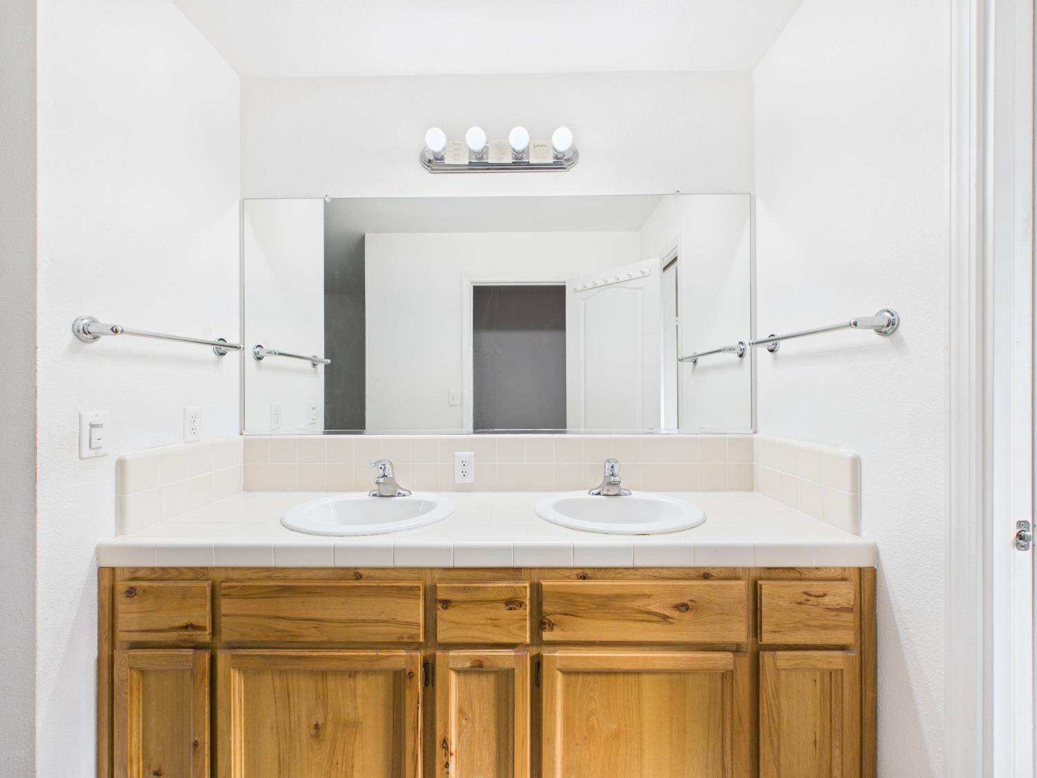 37550 Mountain Lakes Road Oakhurst, CA 93644 - Photo 12 of 63