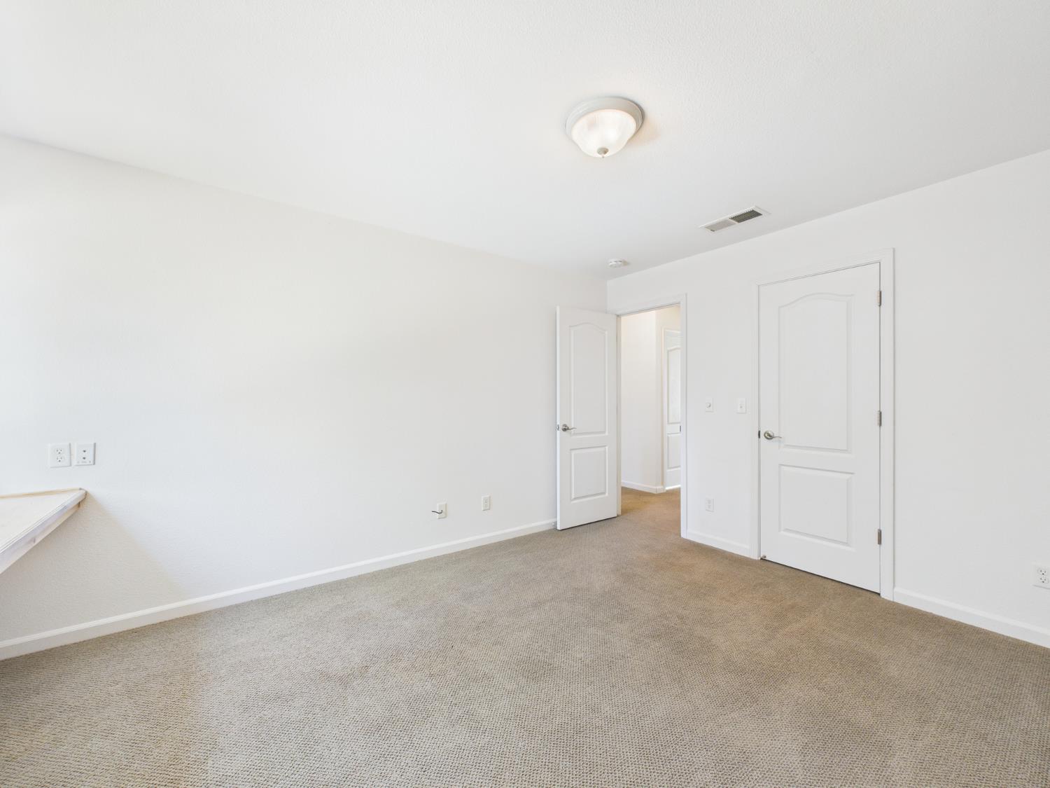37550 Mountain Lakes Road Oakhurst, CA 93644 - Photo 29 of 63 a view of an empty room