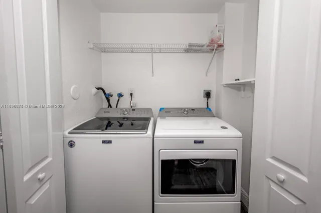 a close up view of washer and dryer