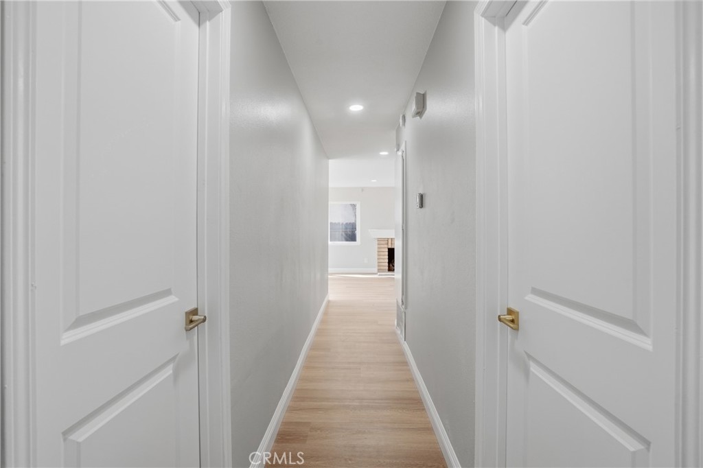 2924 Louisiana Place Riverside, CA 92506 - Photo 27 of 42 a view of a hallway