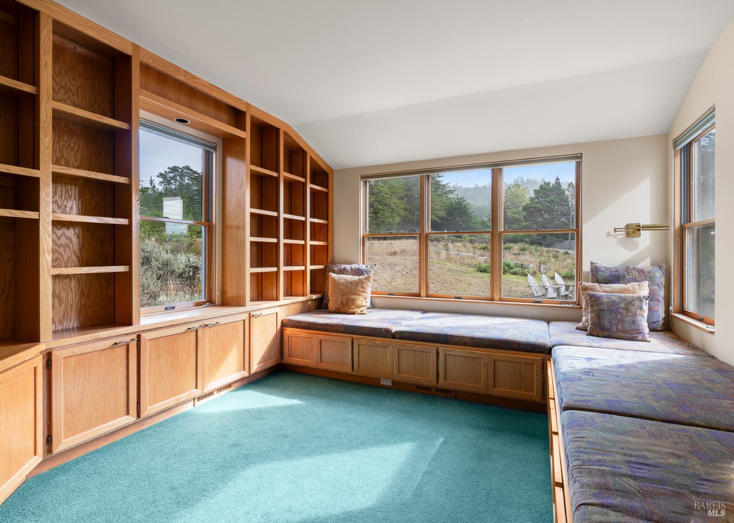 116 Shepherds Close The Sea Ranch, CA 95497 - Photo 15 of 48 library/family room