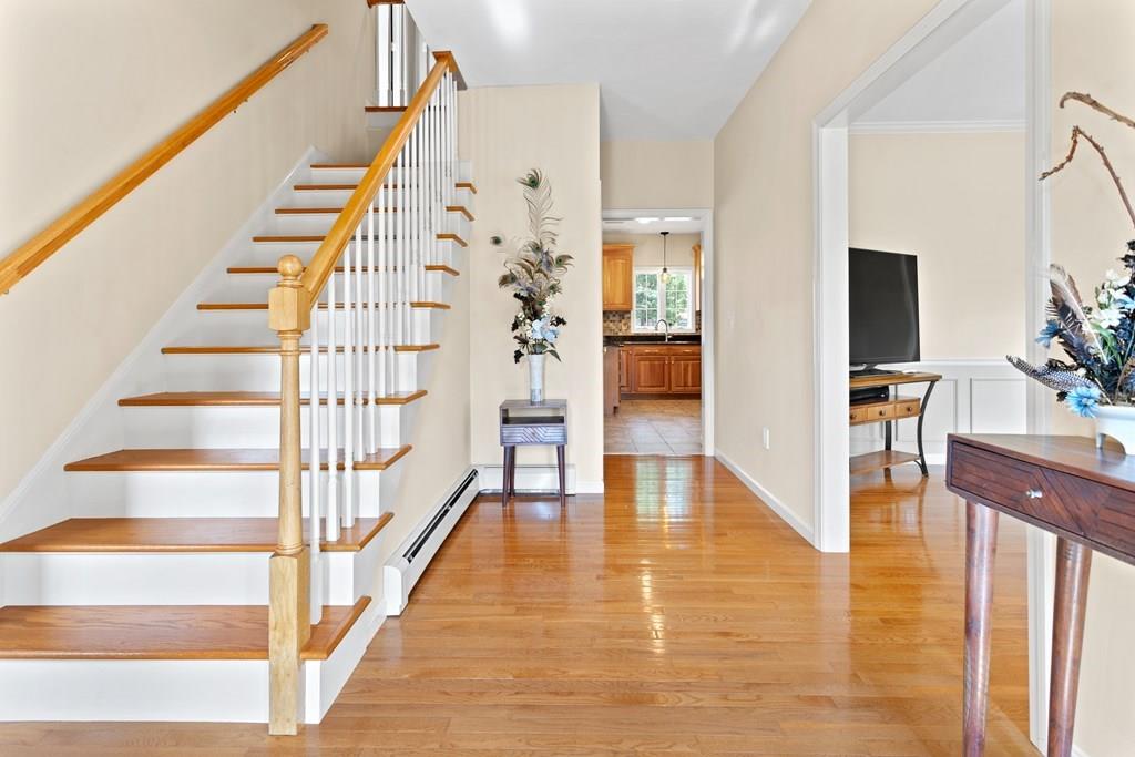 641 Old Farm Road Franklin, MA 02038 - Photo 5 of 36 Gallery Image 5