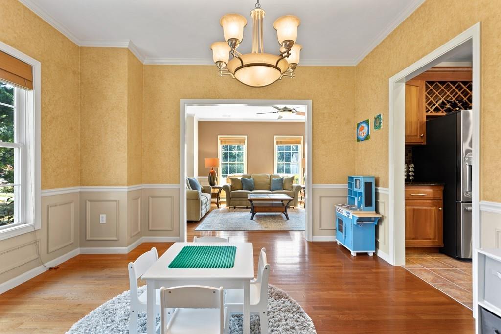 641 Old Farm Road Franklin, MA 02038 - Photo 9 of 36 Gallery Image 9