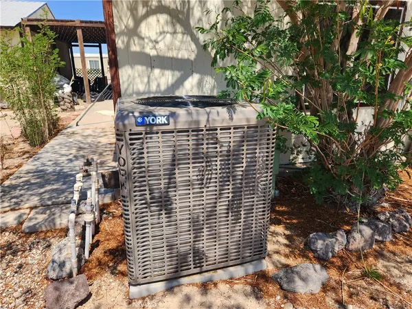 a view of utility room