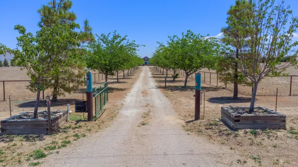 $980,000 | 1220 Perkins Road, Maricopa, CA 93252