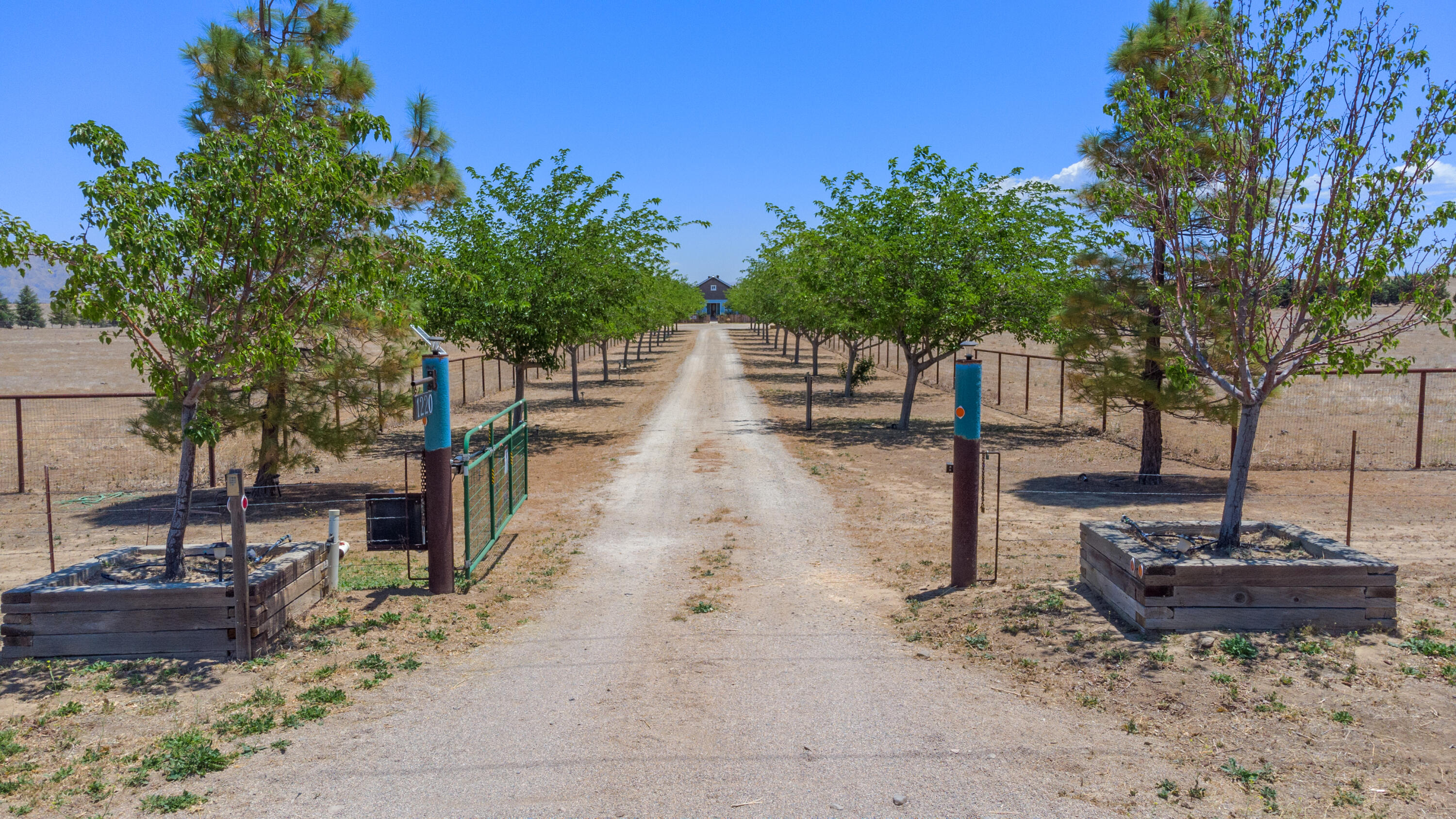1220 Perkins Road Maricopa, CA 93252 - Photo 5 of 8 DJI_0295