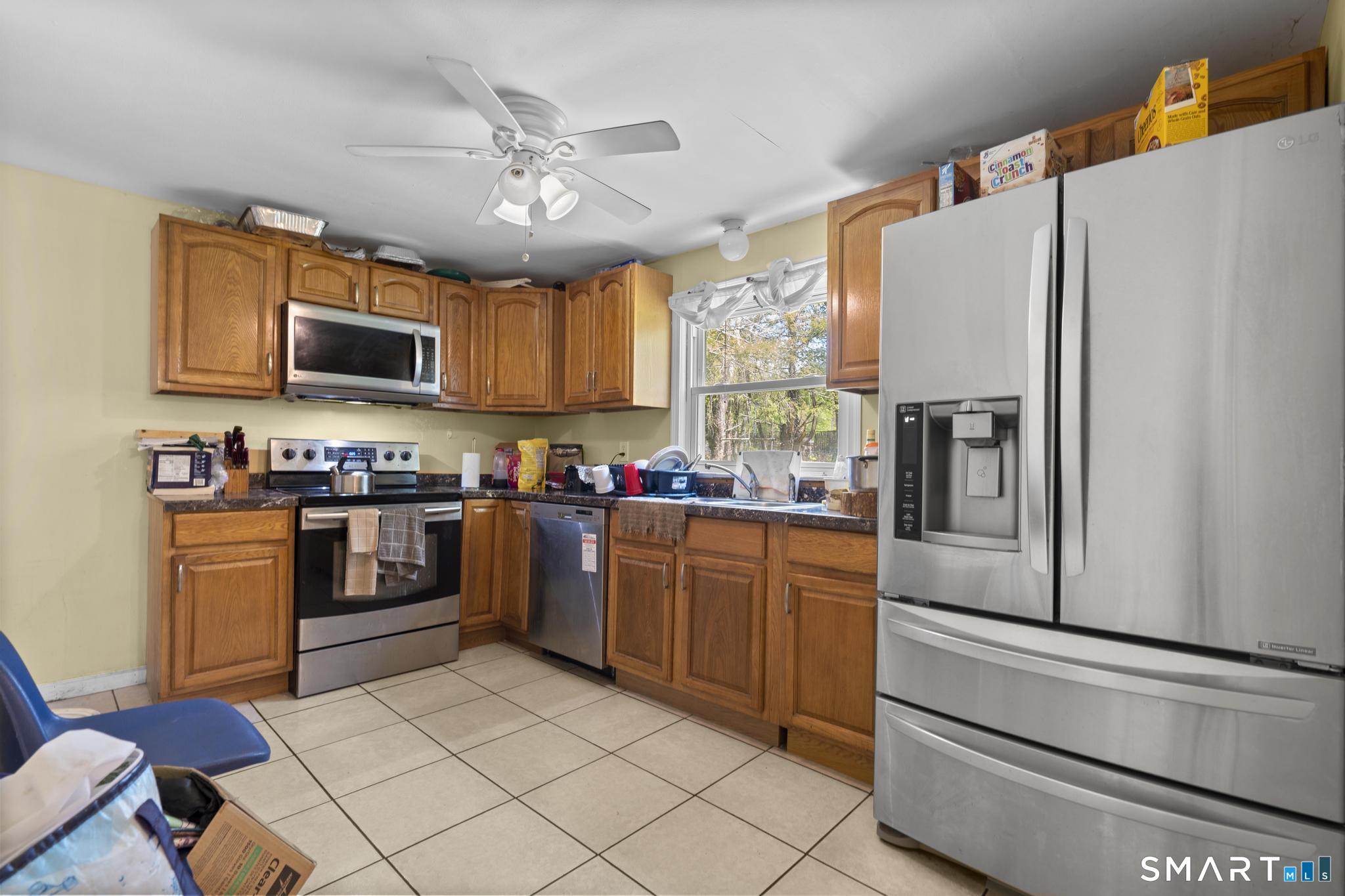 4 Mayfair Road Bloomfield, CT 06002 - Photo 9 of 26