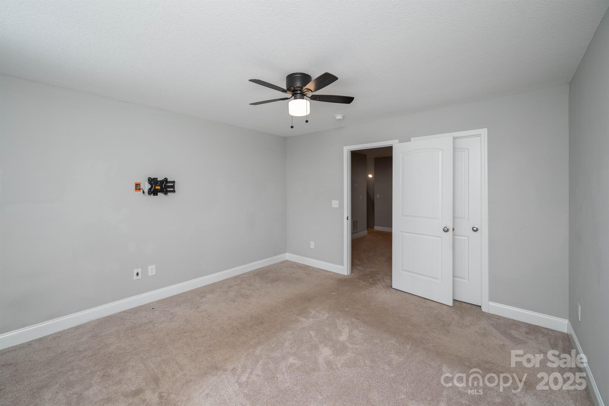 100 Holly Drive Duncan, SC 29334 - Photo 32 of 41 a view of an empty room