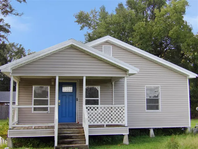 $49,900 | 208 Correze Street, Kinder, LA 70648