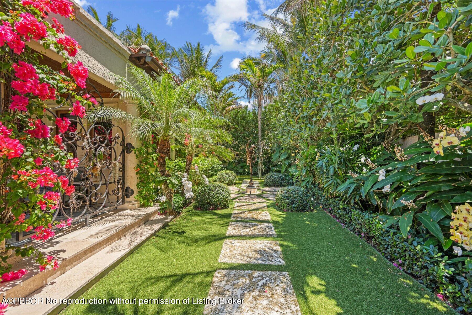 110 Wells Road Palm Beach, FL 33480 - Photo 51 of 55 Garden