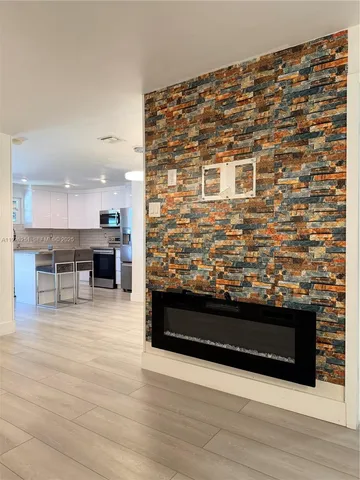 $3,600 | 2310 North 70th Avenue, Unit 2310, Hollywood, FL 33024