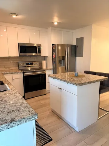 $3,600 | 2310 North 70th Avenue, Unit 2310, Hollywood, FL 33024