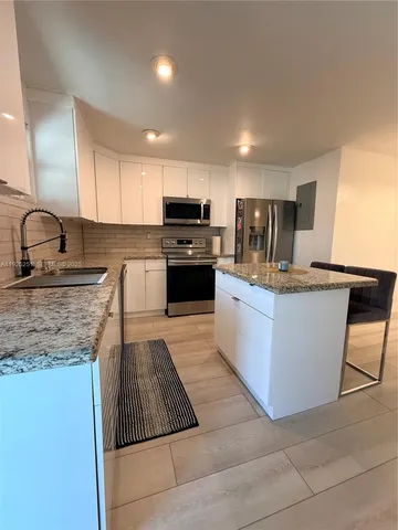 $3,600 | 2310 North 70th Avenue, Unit 2310, Hollywood, FL 33024