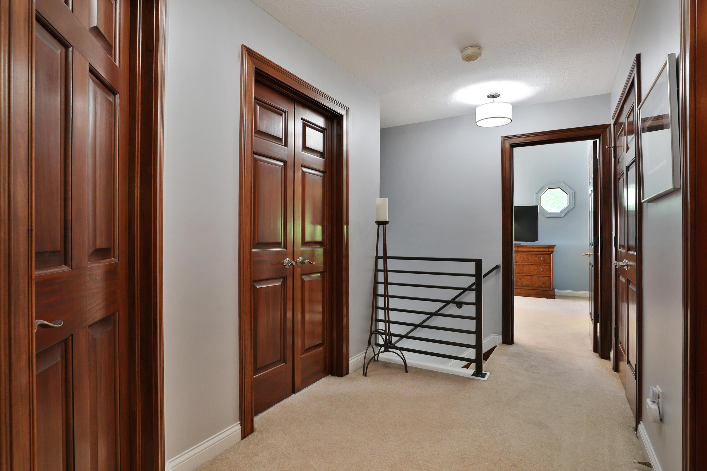 8133 Flint Road Columbus, OH 43235 - Photo 33 of 72 Upstairs