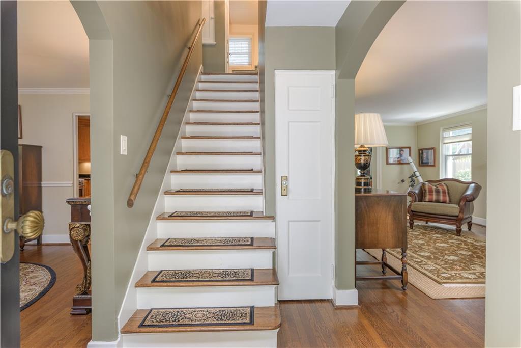 308 Maple Lane Sewickley, PA 15143 - Photo 19 of 25 a view of entryway and hall with wooden floor