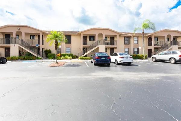 $283,000 | 9467 Boca Cove Circle, Unit 804, Boca Raton, FL 33428