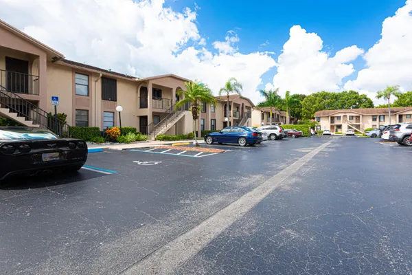 $283,000 | 9467 Boca Cove Circle, Unit 804, Boca Raton, FL 33428