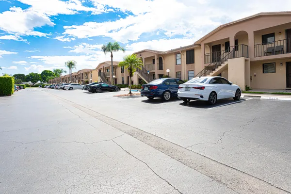 $283,000 | 9467 Boca Cove Circle, Unit 804, Boca Raton, FL 33428