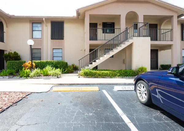 $283,000 | 9467 Boca Cove Circle, Unit 804, Boca Raton, FL 33428