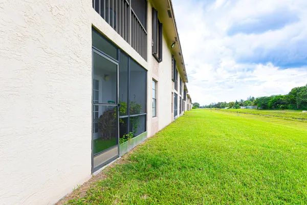 $283,000 | 9467 Boca Cove Circle, Unit 804, Boca Raton, FL 33428