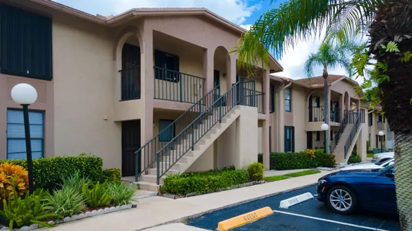 $283,000 | 9467 Boca Cove Circle, Unit 804, Boca Raton, FL 33428