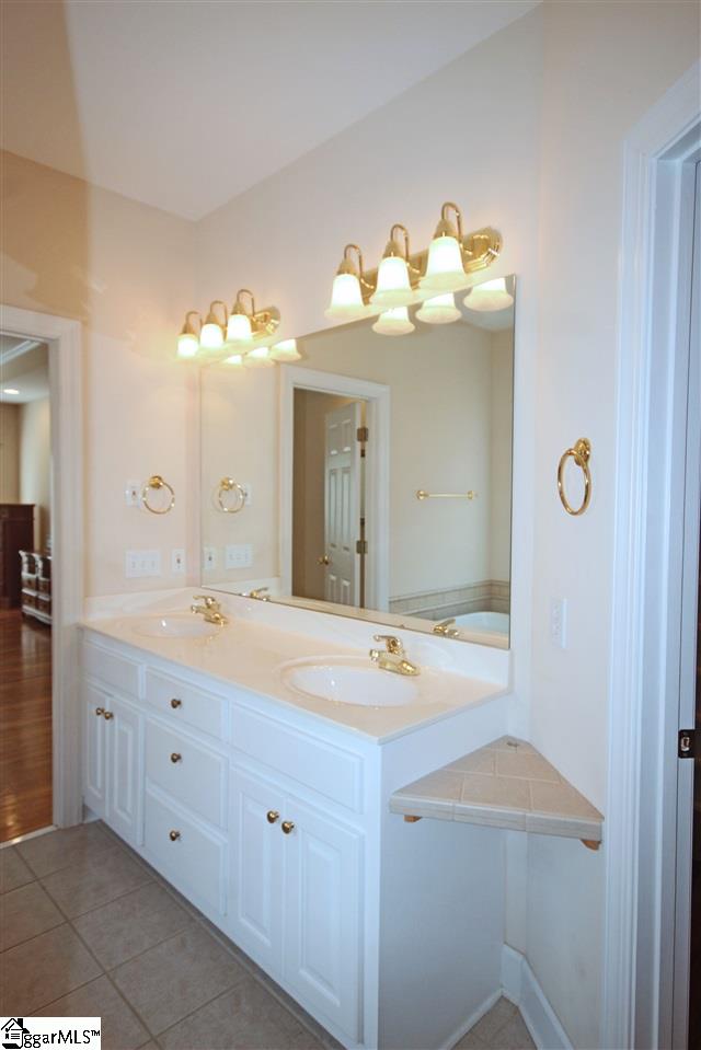 514 Spring Point Court Simpsonville, SC 29681 - Photo 13 of 25 Gallery Image 13