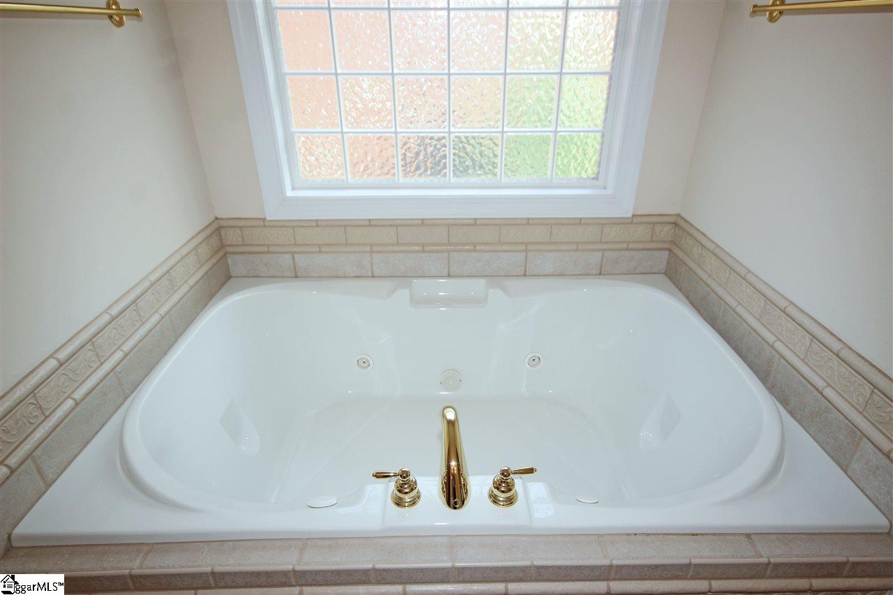 514 Spring Point Court Simpsonville, SC 29681 - Photo 14 of 25 Gallery Image 14